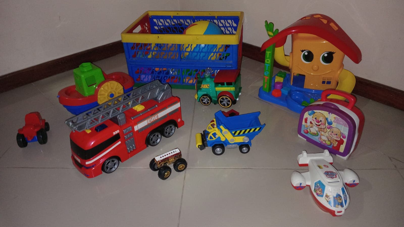 Sala de TV aconchegante e confortável