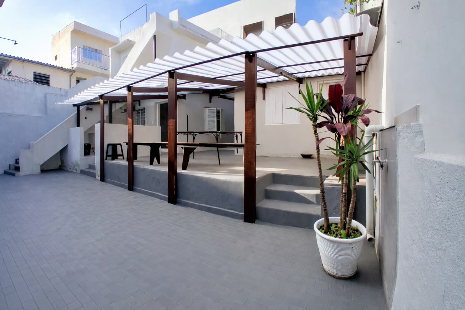 Área Externa com Balcão - Click Hostel Unidade 259