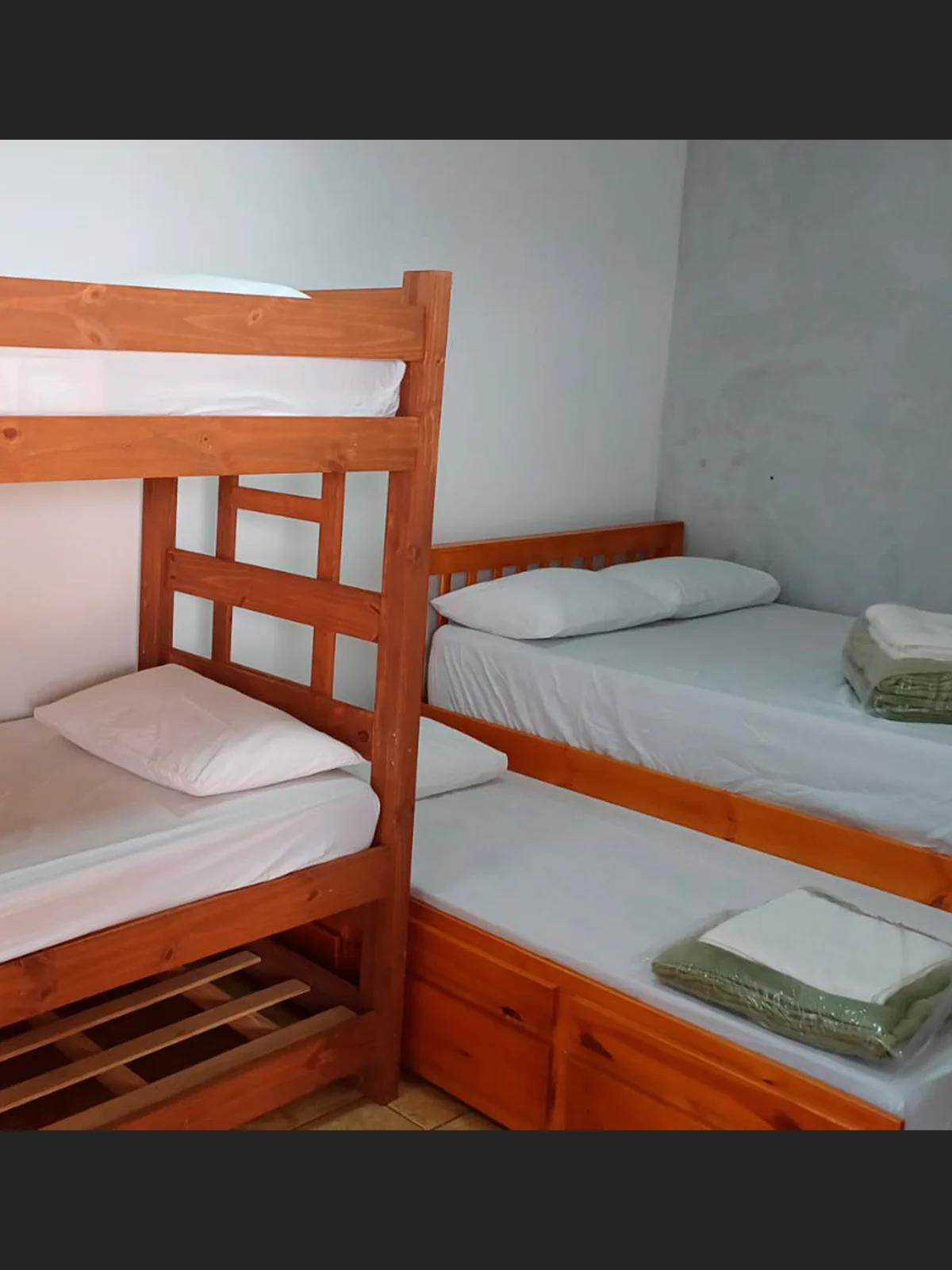 Quarto confortável e acolhedor