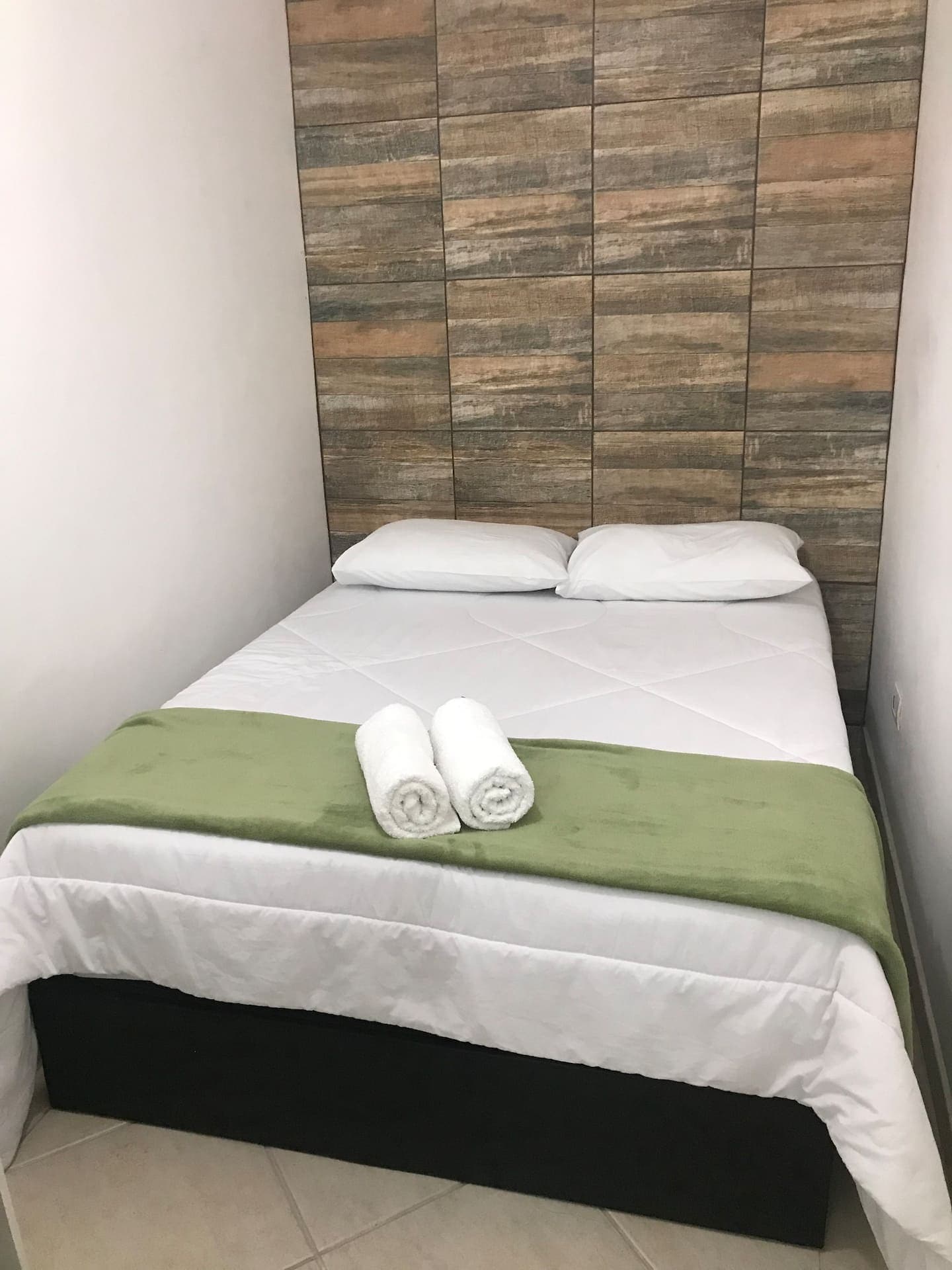Quarto confortável e acolhedor